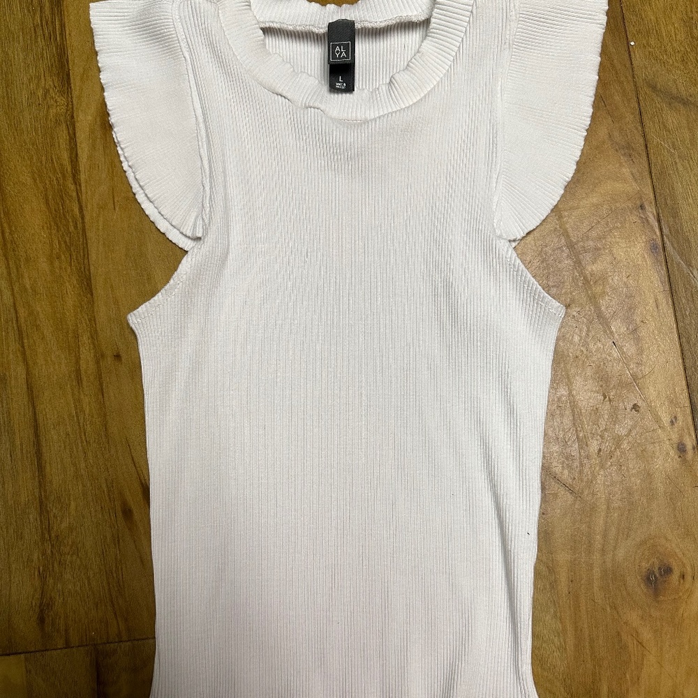 ALYA top